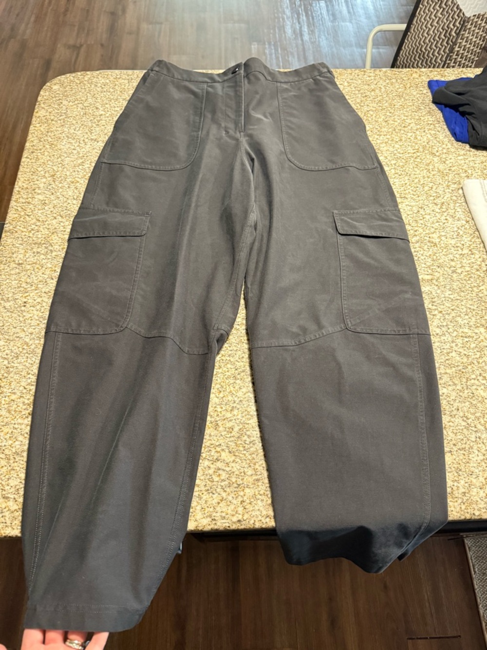 Light Utilitech Cargo Pocket High-Rise Pant - Picture 3 of 8